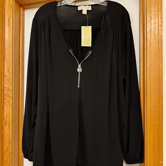 NWT Michael Kors Plus Zip-Front Black V-Neck Top - Picture 1 of 5